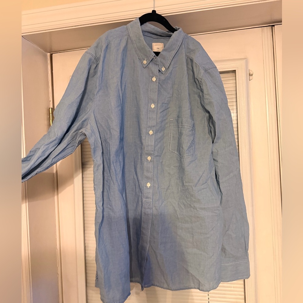 Gap Light Blue Button-Up Shirt - Picture 2 of 3